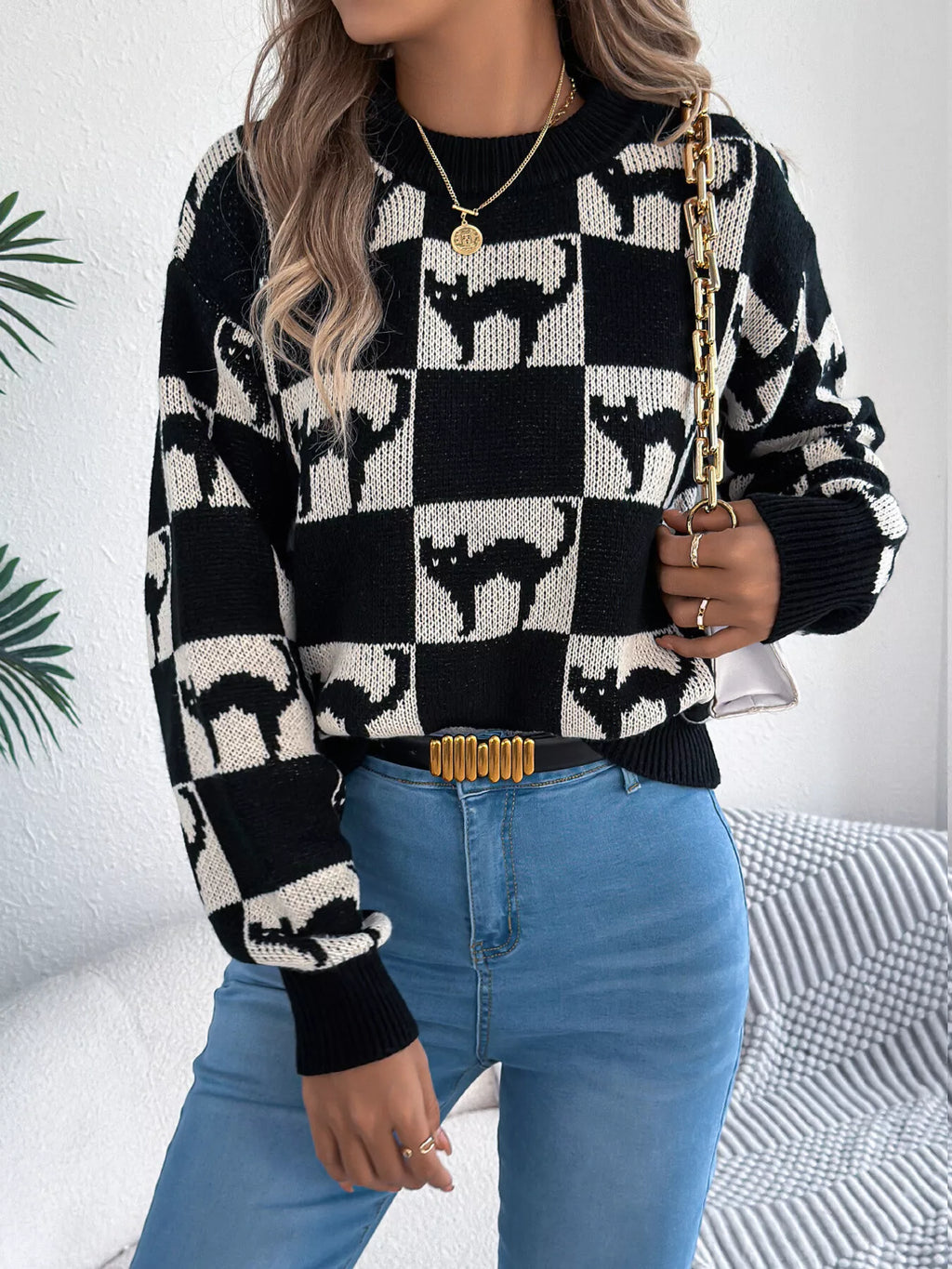 Black Halloween cat knit sweater detail