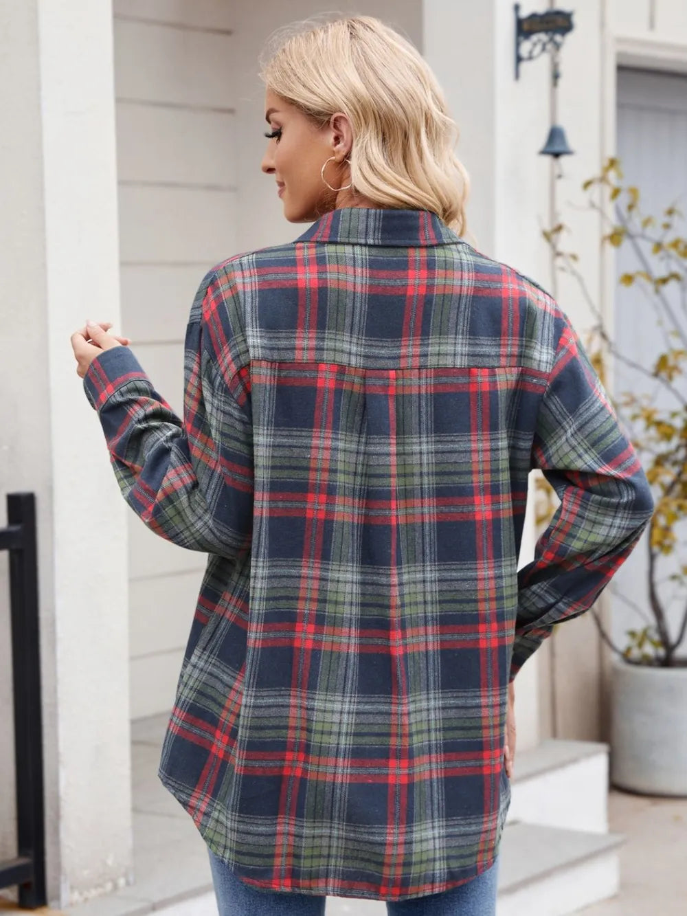 Women's button-front plaid shirt with functional chest pocket